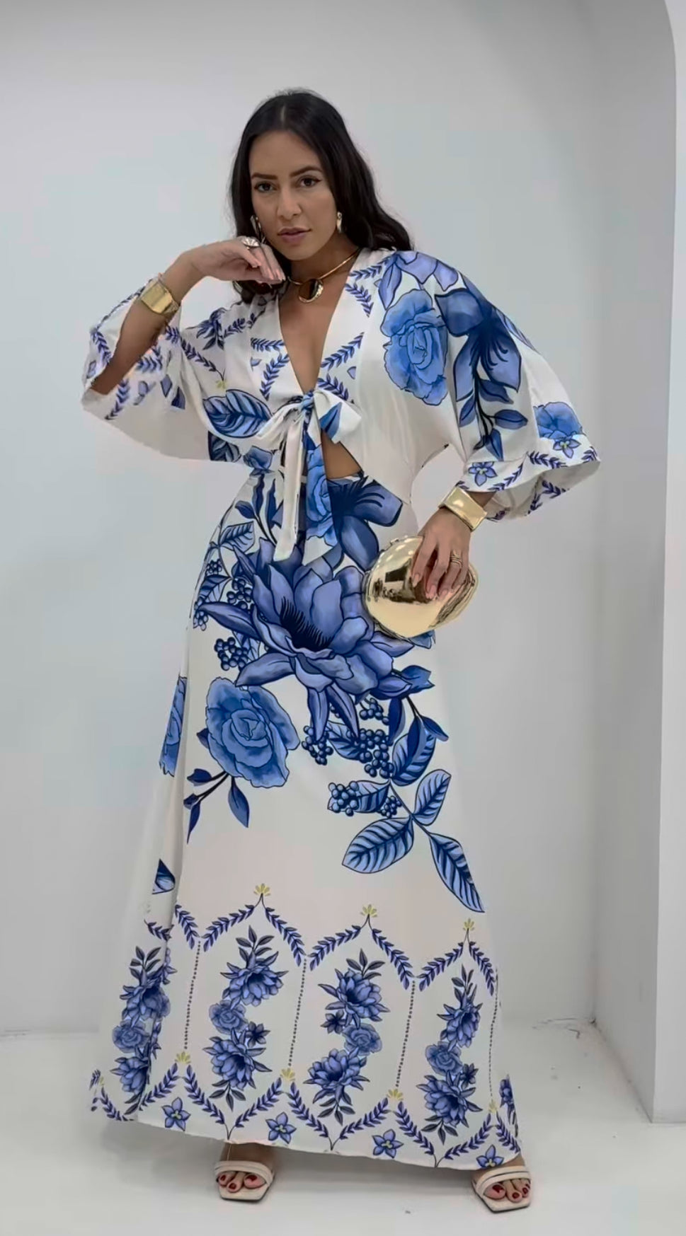 Vestido Longo Flores e Encanto