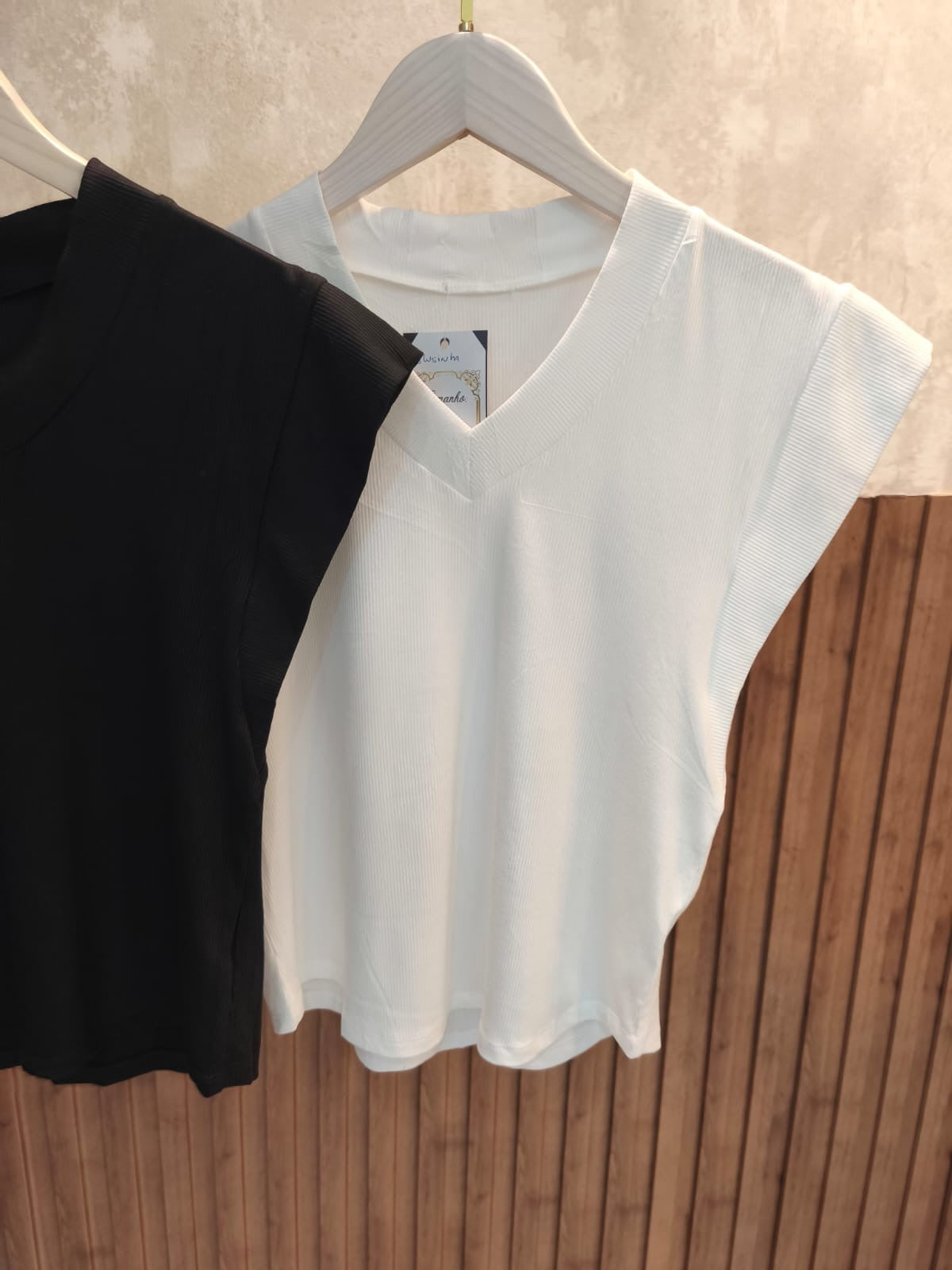 Blusa Meia Manga Decote V