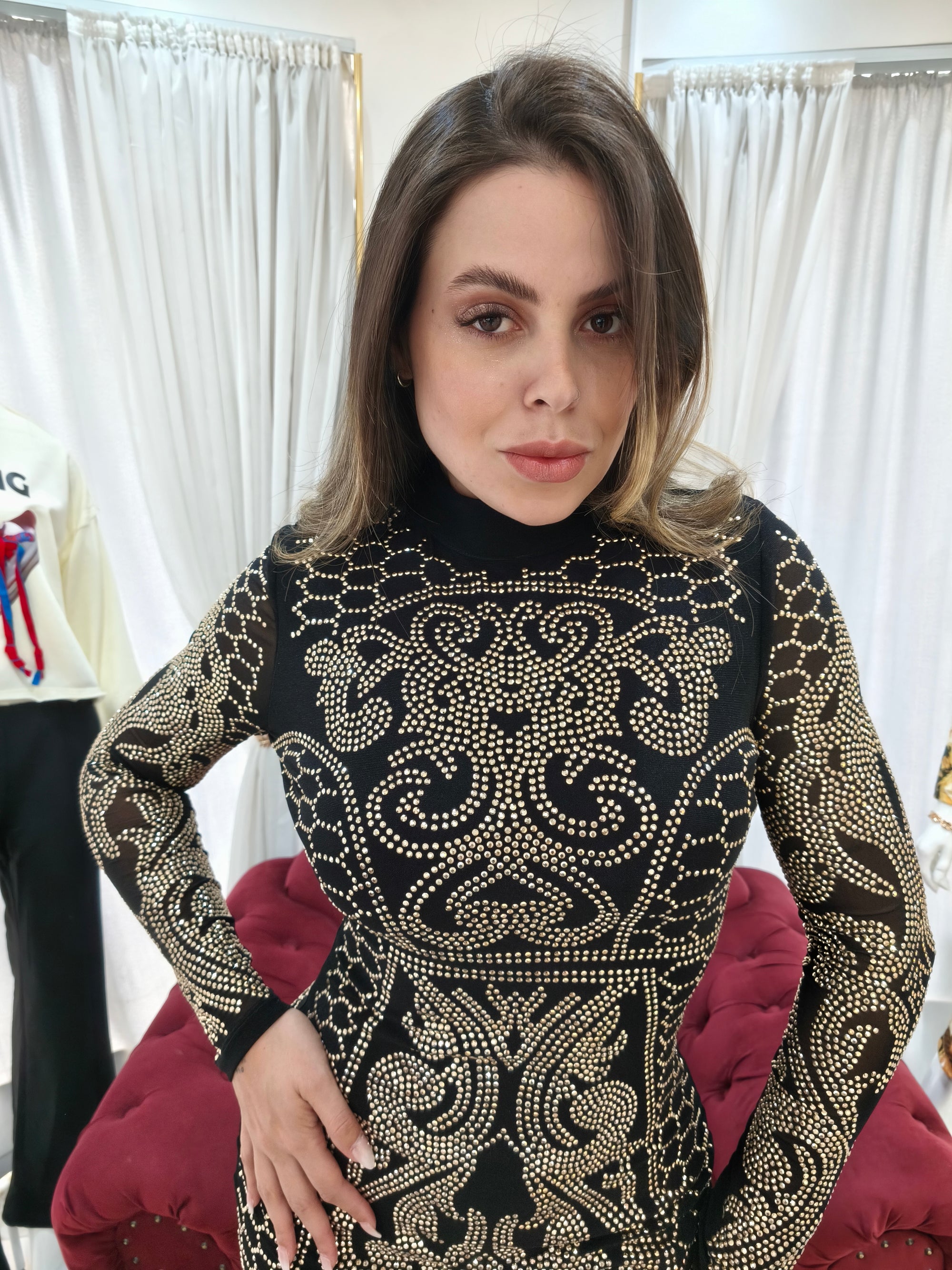 Vestido Studio HIGH NECK com pedraria Preto